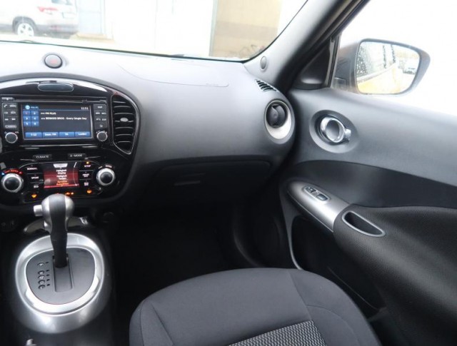 Nissan Juke  1.6 i 