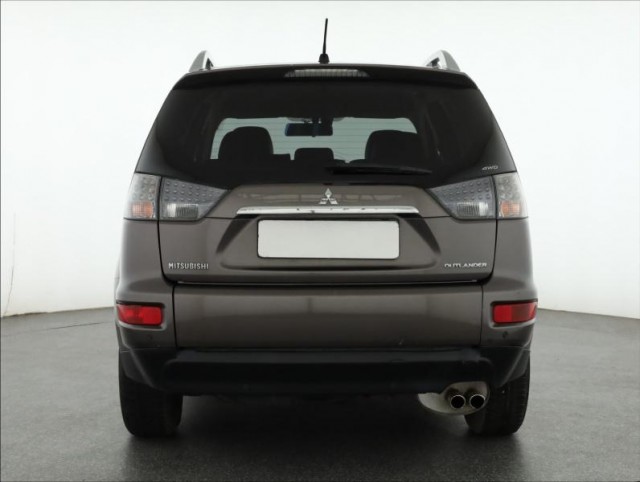 Mitsubishi Outlander  2.0 DI-D 