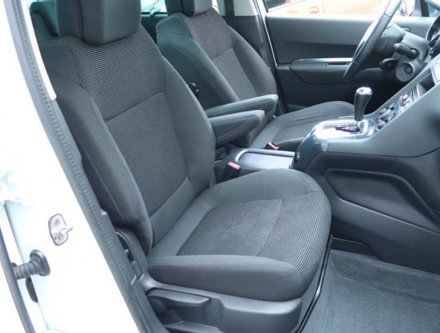 Peugeot 5008  2.0 HDI 