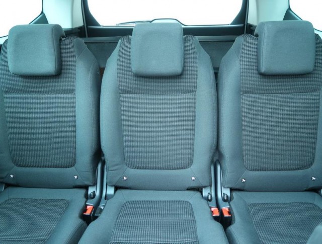 Peugeot 5008  2.0 HDI 