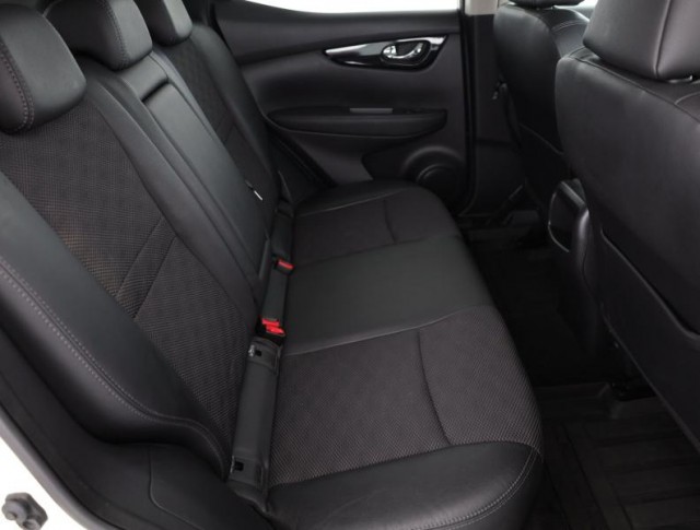 Nissan Qashqai  1.6 DIG-T 