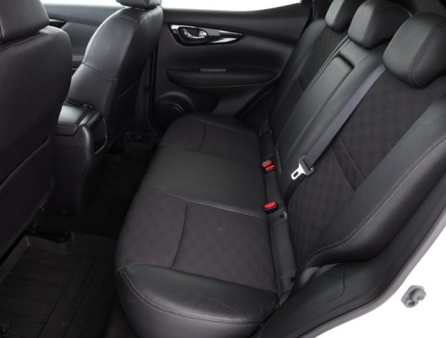 Nissan Qashqai  1.6 DIG-T 