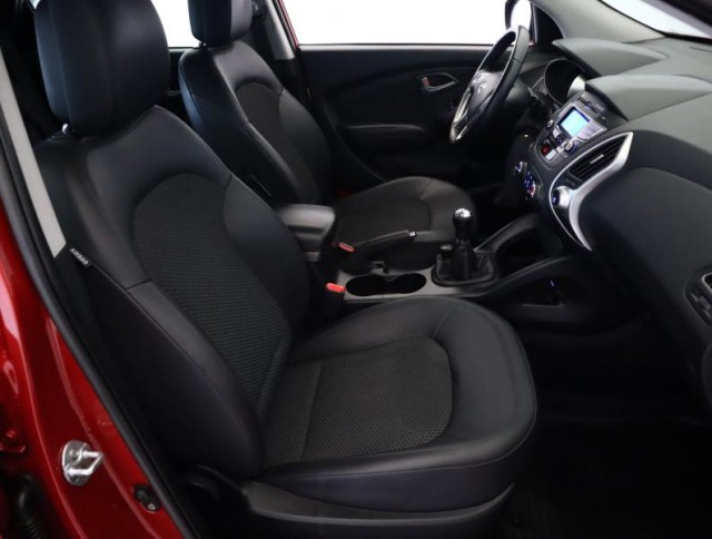 Hyundai ix35  2.0 CVVT 