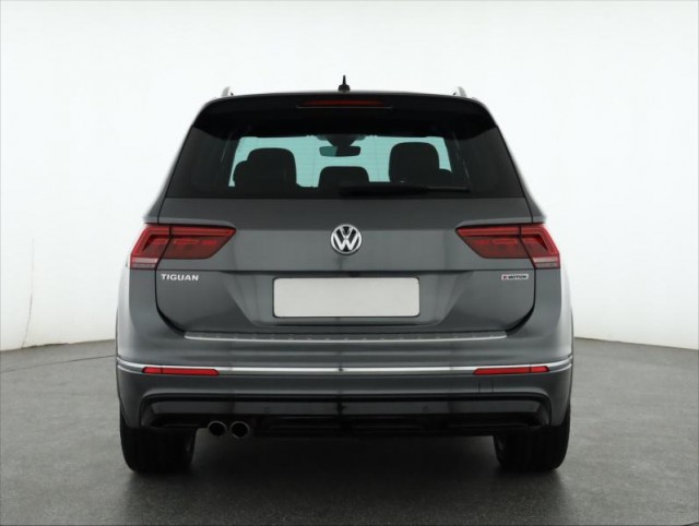 Volkswagen Tiguan  2.0 TDI R-Line