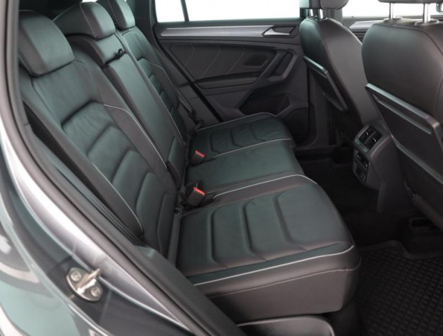 Volkswagen Tiguan  2.0 TDI R-Line
