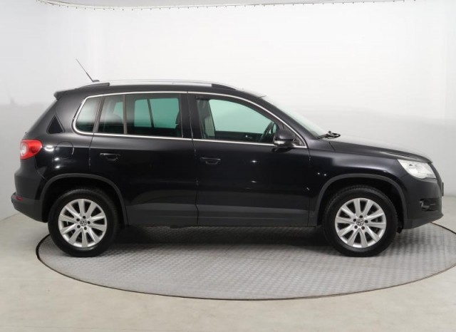 Volkswagen Tiguan  2.0 TDI Sport
