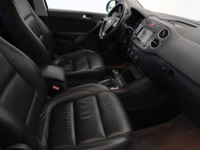 Volkswagen Tiguan  2.0 TDI Sport