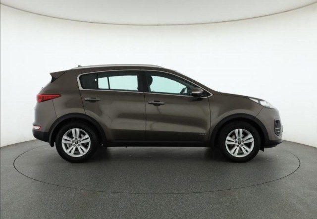 Kia Sportage  2.0 CRDi 