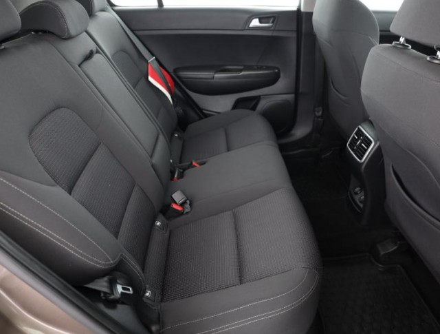 Kia Sportage  2.0 CRDi 