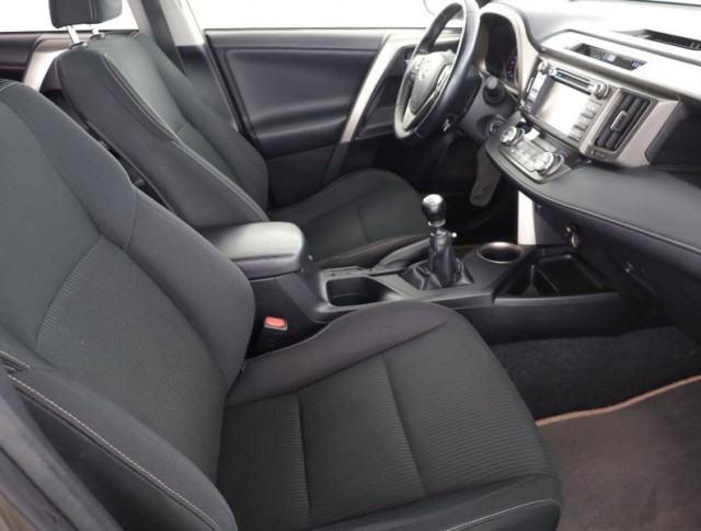 Toyota RAV 4  2.2 D-4D 