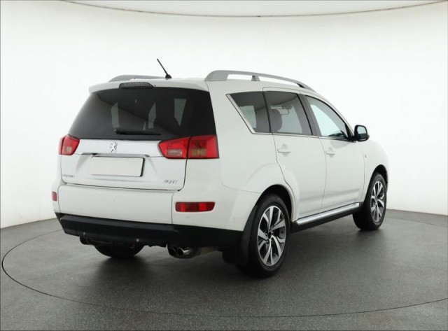 Peugeot 4007  2.2 HDI 