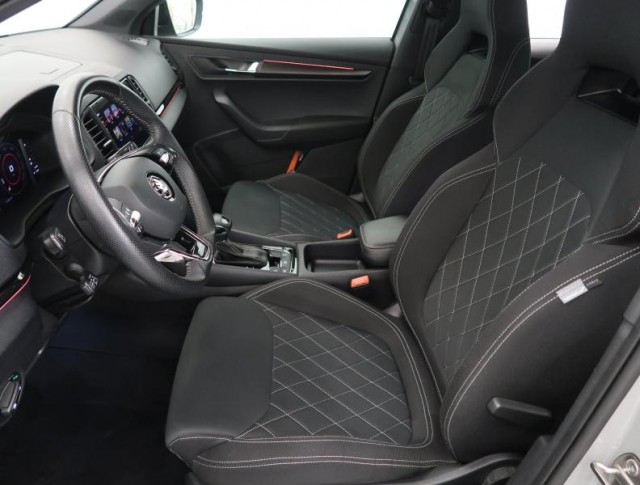 Škoda Karoq  1.5 TSI Sportline