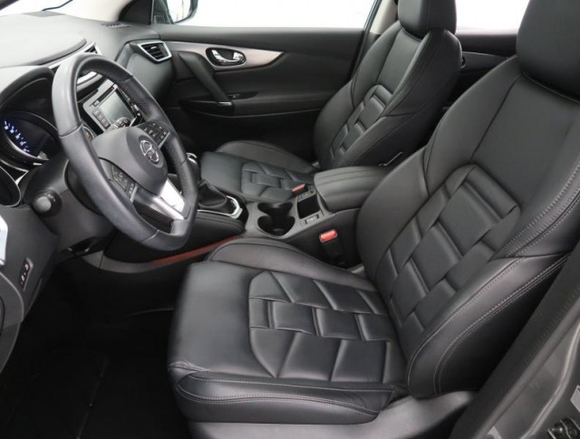 Nissan Qashqai  1.3 DIG-T 