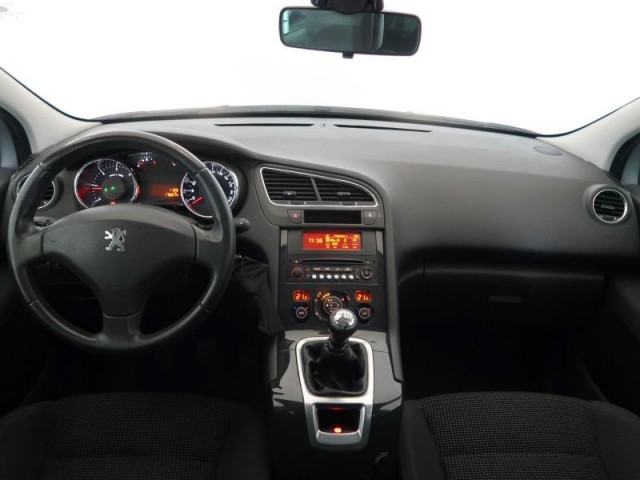 Peugeot 5008  2.0 BlueHDi 