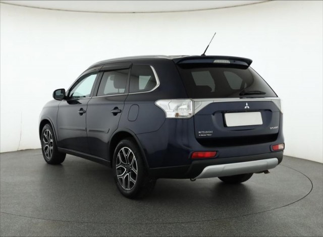 Mitsubishi Outlander  2.2 DI-D 