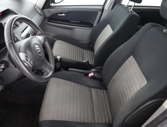 Suzuki SX4  1.6 VVT 
