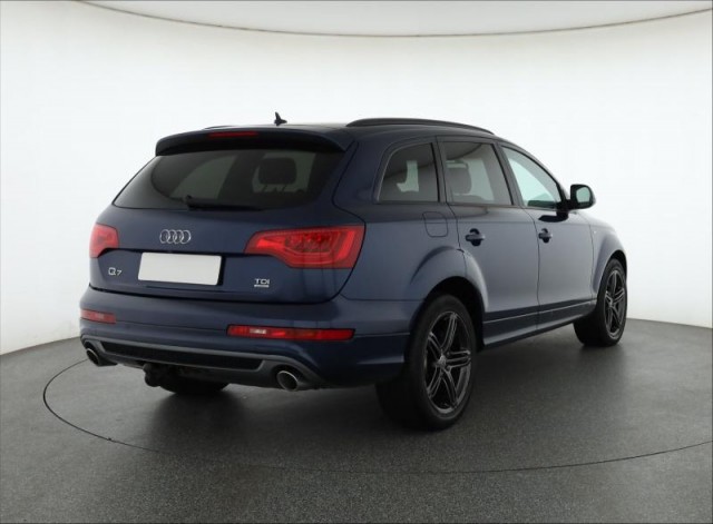Audi Q7  3.0 TDI S-Line