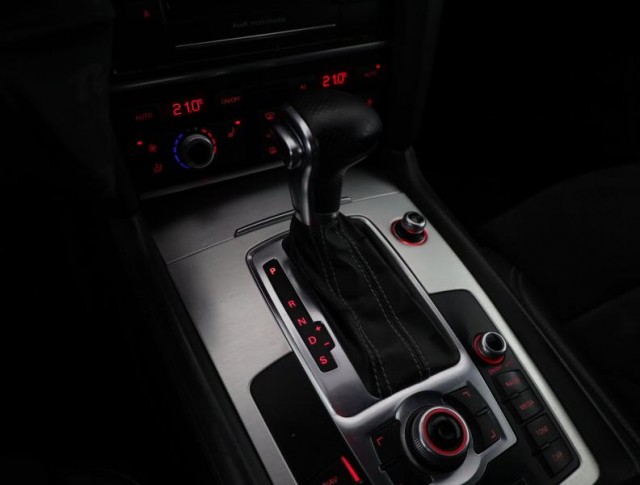 Audi Q7  3.0 TDI S-Line