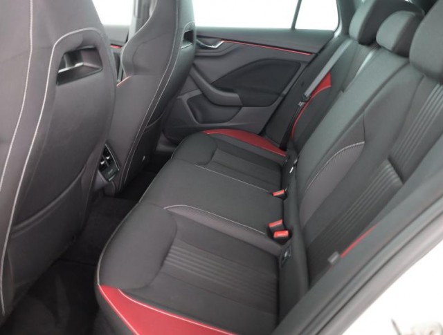 Škoda Kamiq  1.0 TSI Monte Carlo