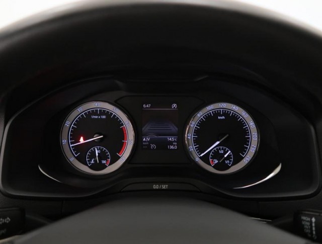 Škoda Karoq  1.5 TSI 