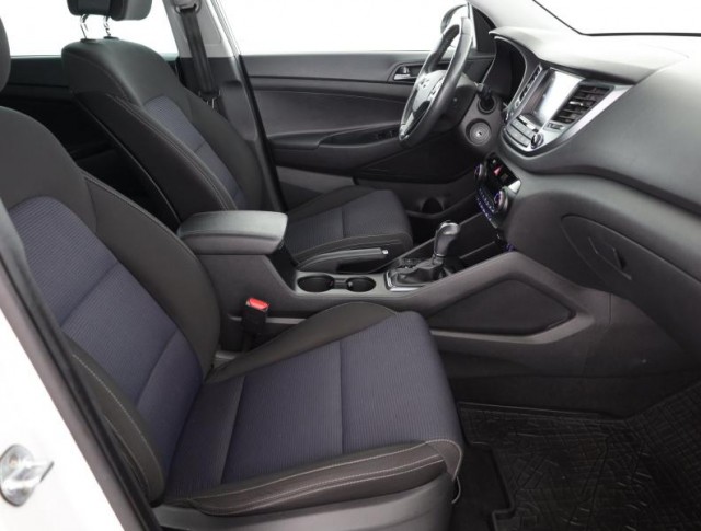 Hyundai Tucson  1.7 CRDi 