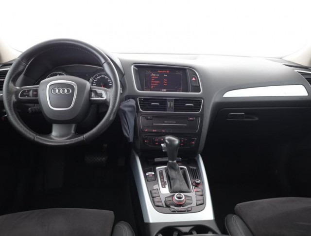 Audi Q5  2.0 TDI 