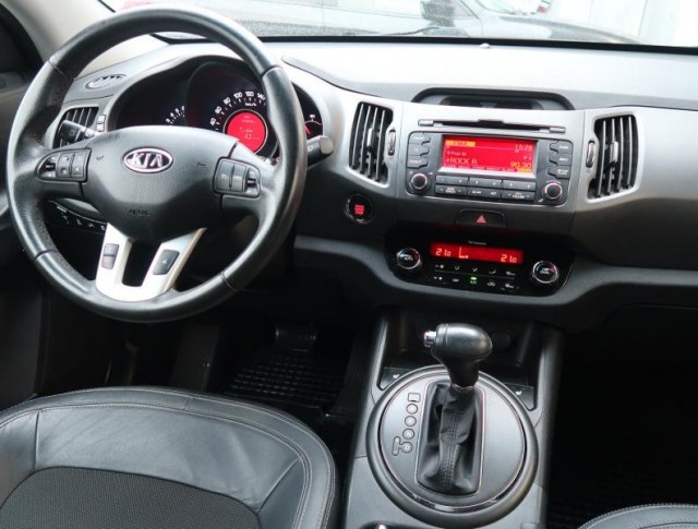 Kia Sportage  2.0 CVVT Comfort