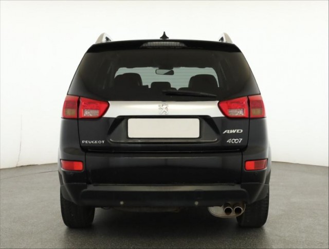 Peugeot 4007  2.2 HDI 
