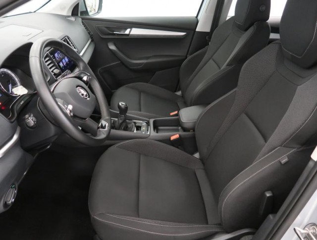 Škoda Karoq  1.0 TSI Ambition