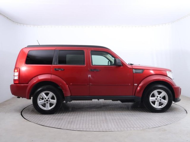 Dodge Nitro  2.8 CRD SXT