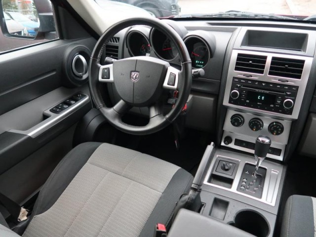 Dodge Nitro  2.8 CRD SXT