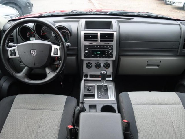 Dodge Nitro  2.8 CRD SXT