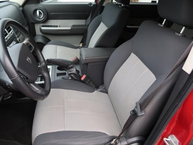 Dodge Nitro  2.8 CRD SXT