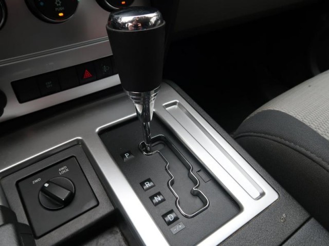 Dodge Nitro  2.8 CRD SXT