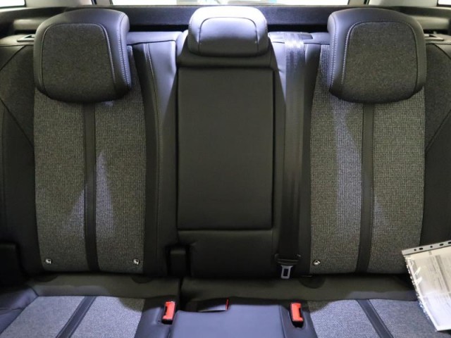 Peugeot 3008  1.5 BlueHDi 