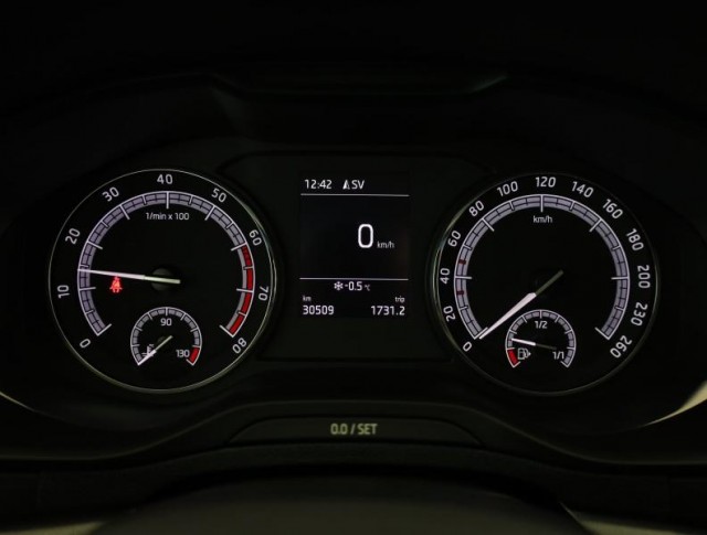 Škoda Karoq  1.0 TSI Ambition Plus