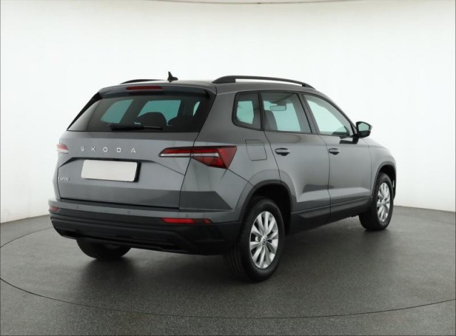 Škoda Karoq  1.5 TSI Fresh