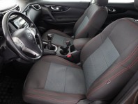 Nissan Qashqai  1.6 DIG-T 