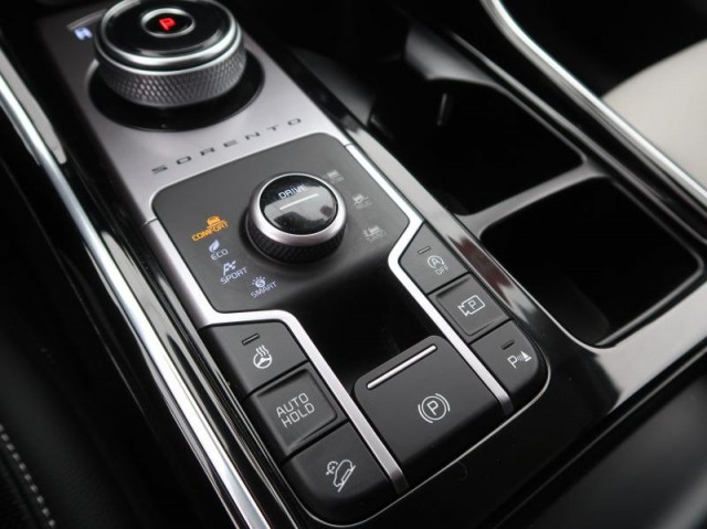 Kia Sorento  2.2 CRDi 