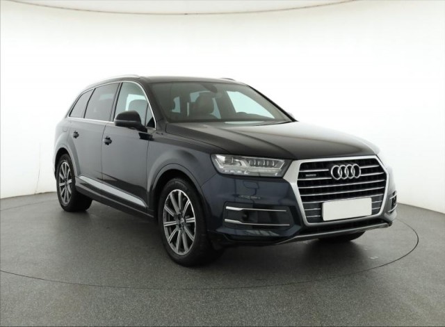 Audi Q7  3.0 TDI 
