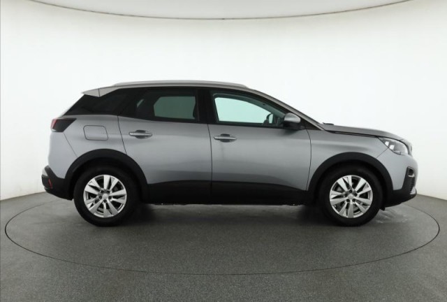 Peugeot 3008  1.5 BlueHDi 