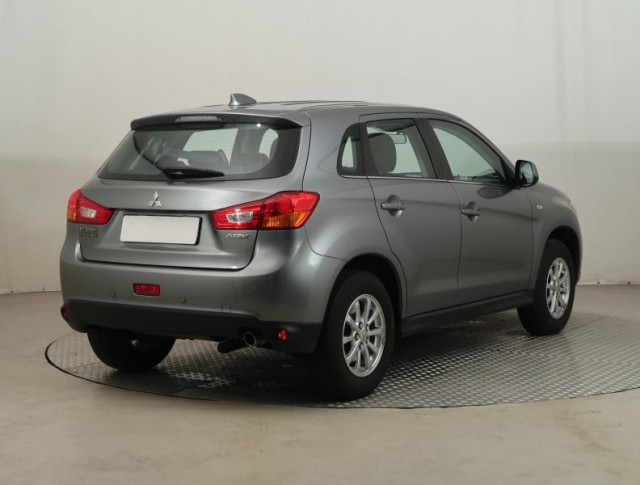 Mitsubishi ASX  1.6 MIVEC 