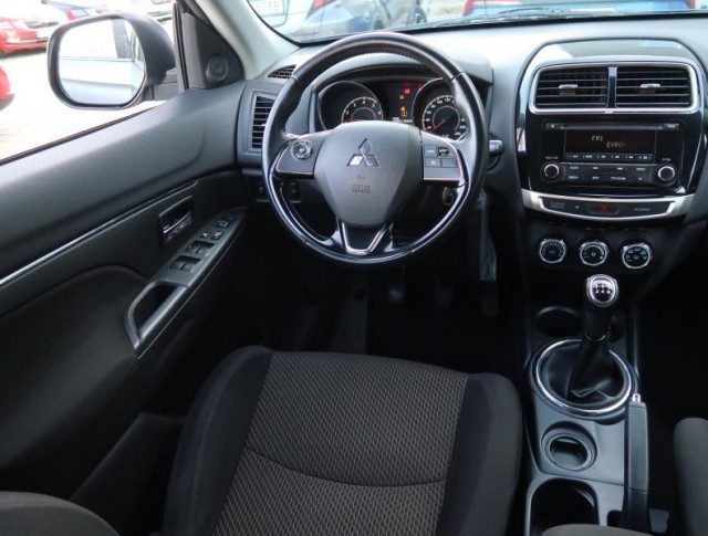 Mitsubishi ASX  1.6 MIVEC 