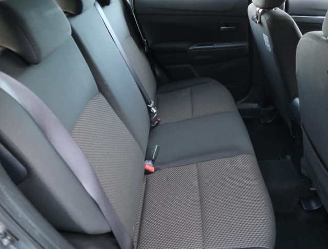 Mitsubishi ASX  1.6 MIVEC 