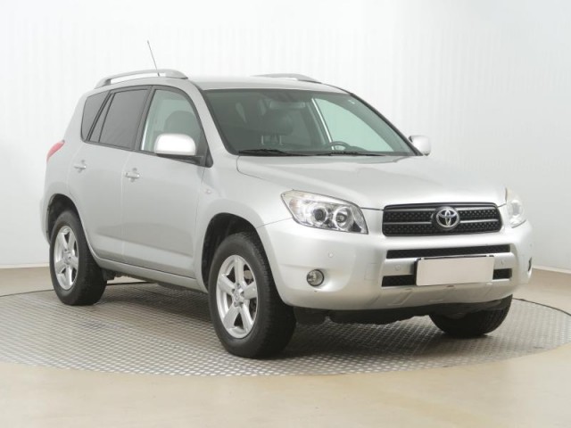 Toyota RAV 4  2.0 VVT-i 