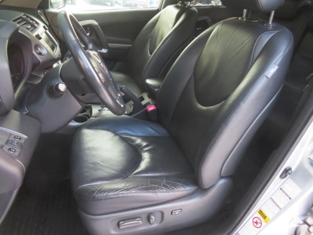 Toyota RAV 4  2.0 VVT-i 