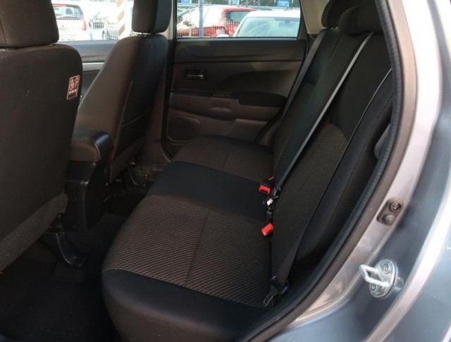 Mitsubishi ASX  1.6 MIVEC 