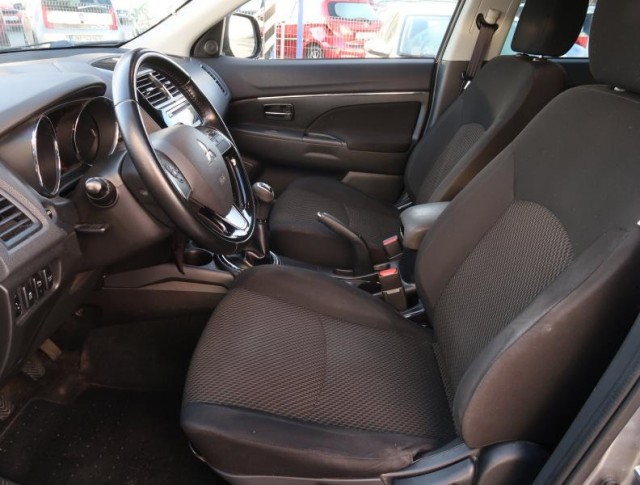 Mitsubishi ASX  1.6 MIVEC 