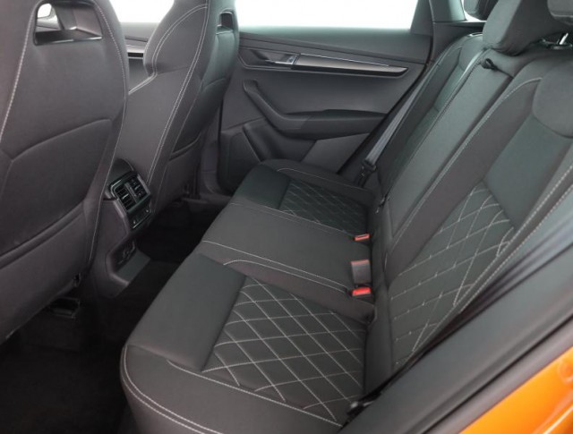 Škoda Karoq  2.0 TSI Sportline