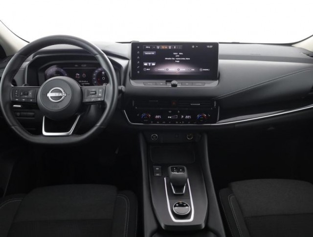 Nissan Qashqai  1.3 DIG-T MHEV 
